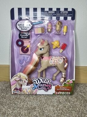Sundae's Ice Cream Social Poseable Horse - Beige and Pink
